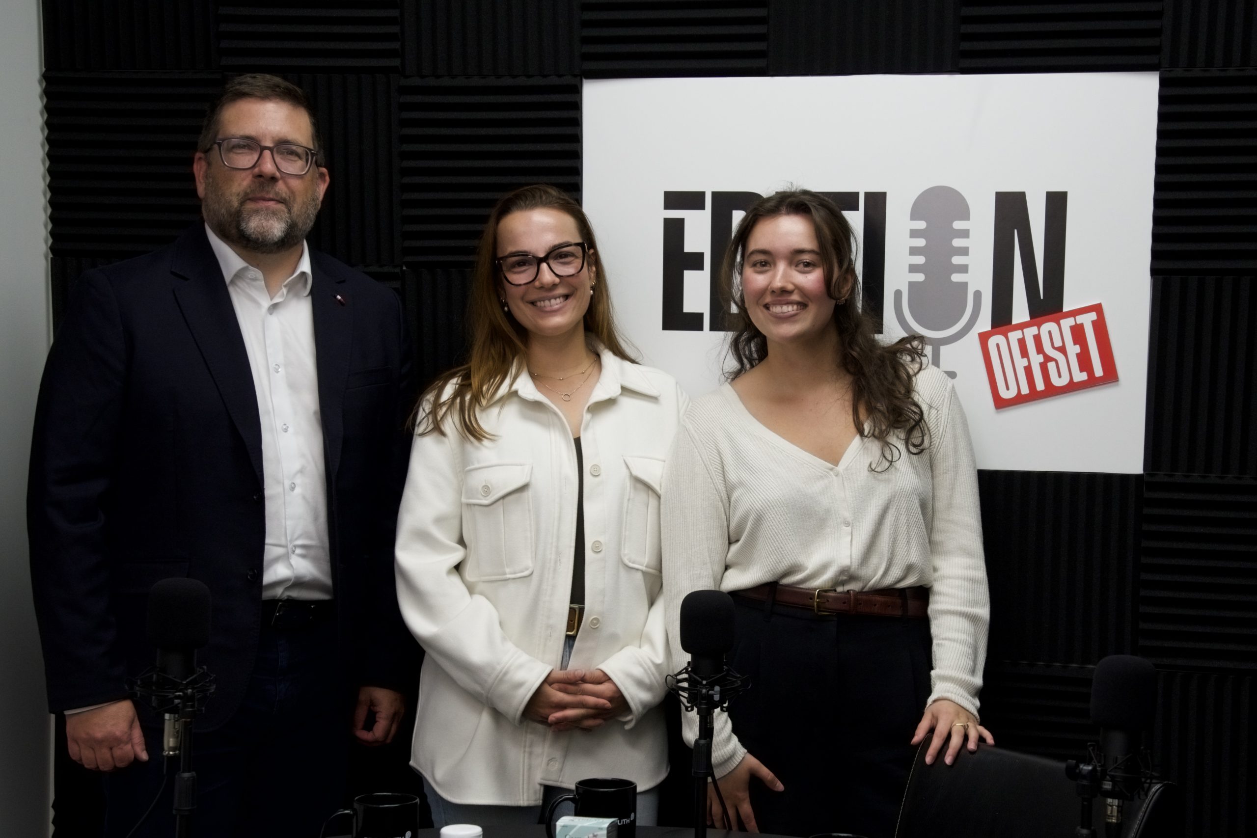 Discussion sur l'avenir des affaires à l'international.